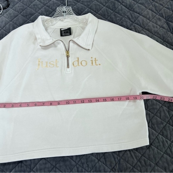 Nike Sweater Women Small Just Do It White Gold 1/2 Zip Crop Sweatshirt Athletic - Picture 6 of 7